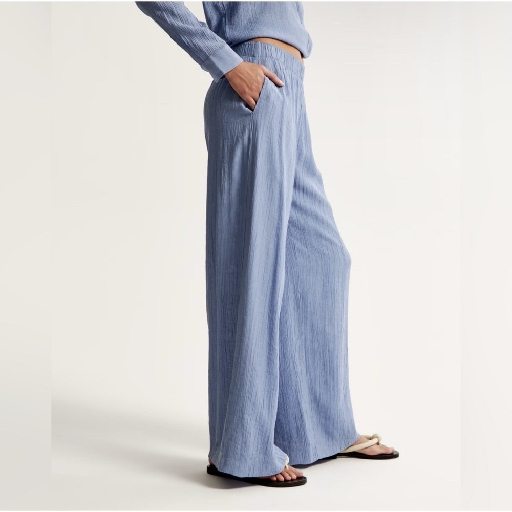 Abercrombie & Fitch Crinkle Textured Pull-On Blue Ultra High Ultra Wide Pants 3X - Picture 2 of 6
